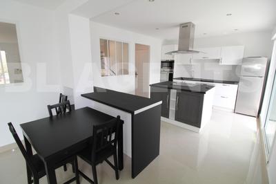 Maison traditionnelle - 158 m² - 7 pièces