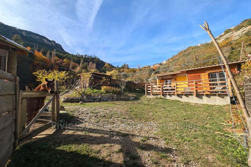 Maison - 212 m² - 9 pièces