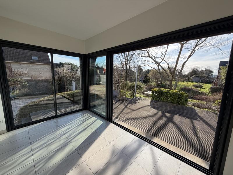 Maison - 210 m² - 6 pièces