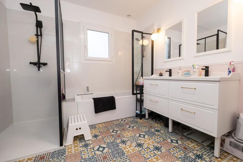 Pavillon - 153 m² - 6 pièces