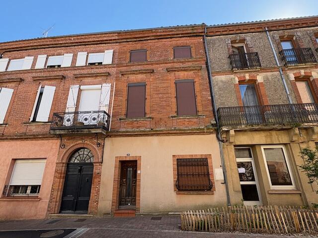 Propriété - 195 m² - 6 pièces