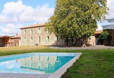 Maison - 373 m² - 14 pièces