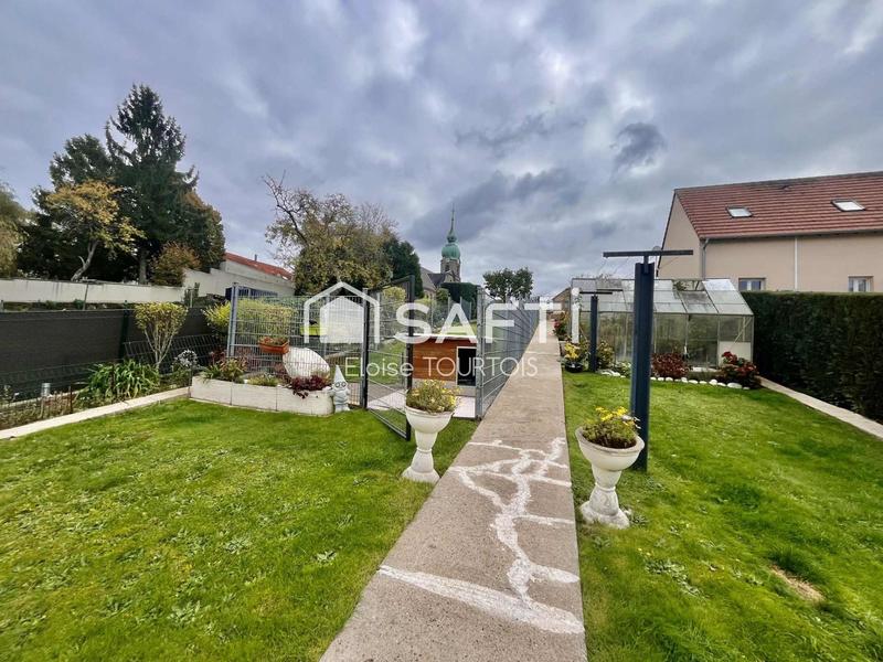 Maison - 215 m² - 12 pièces