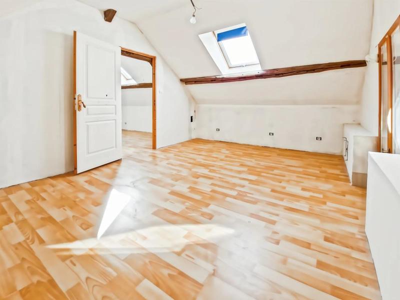 Maison - 90 m² - 5 pièces