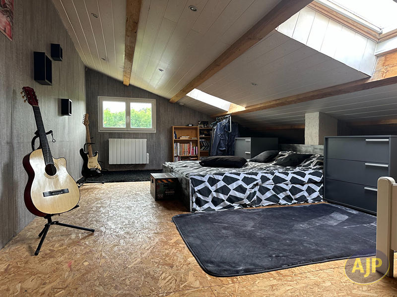 Maison - 138 m² - 6 pièces