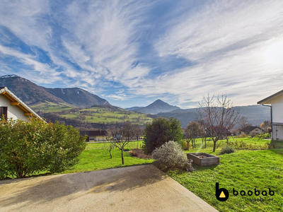 Maison - 122 m² - 4 pièces