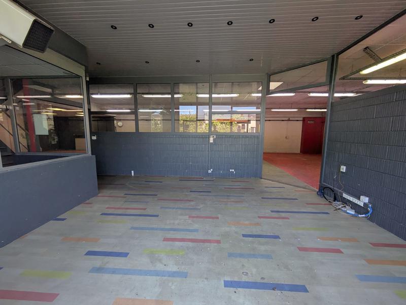 Local d'activités - 400 m²