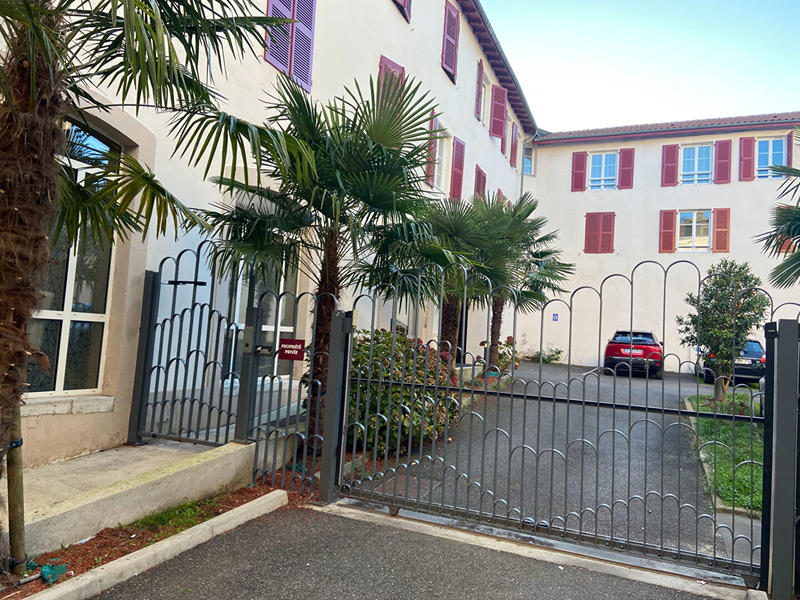 Appartement - 82 m² - 3 pièces