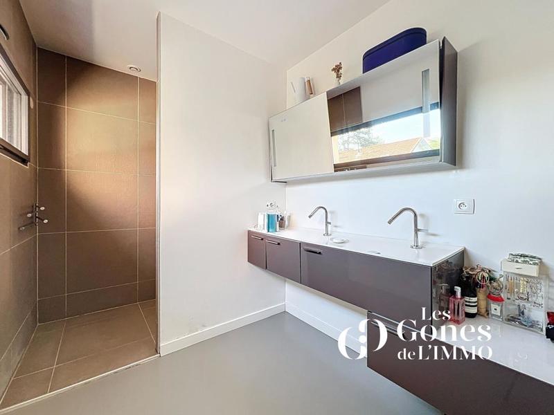 Villa - 165 m² - 6 pièces