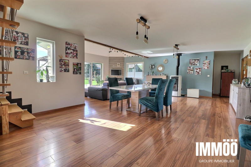 Maison - 193 m² - 7 pièces