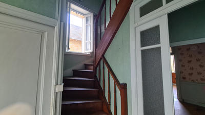 Maison - 98 m² - 6 pièces