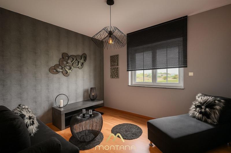 Maison - 275 m² - 8 pièces