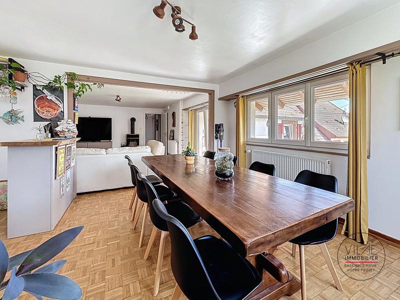 Maison - 177 m² - 8 pièces