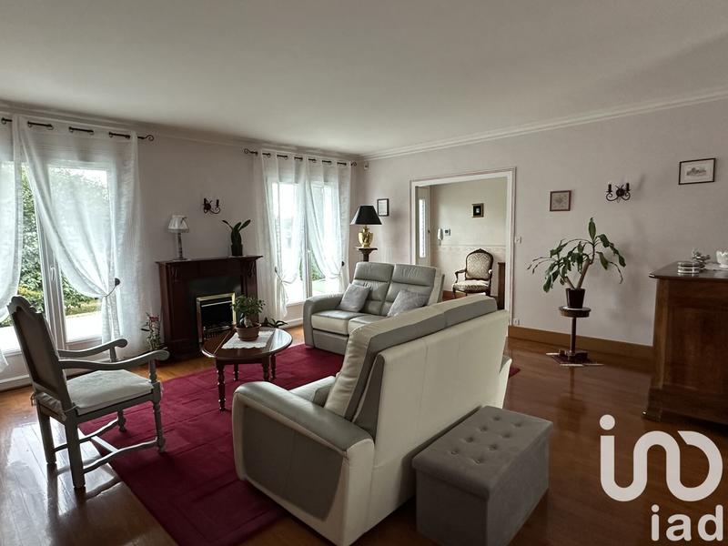 Maison - 209 m² - 6 pièces