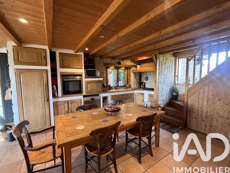 Maison - 134 m² - 5 pièces