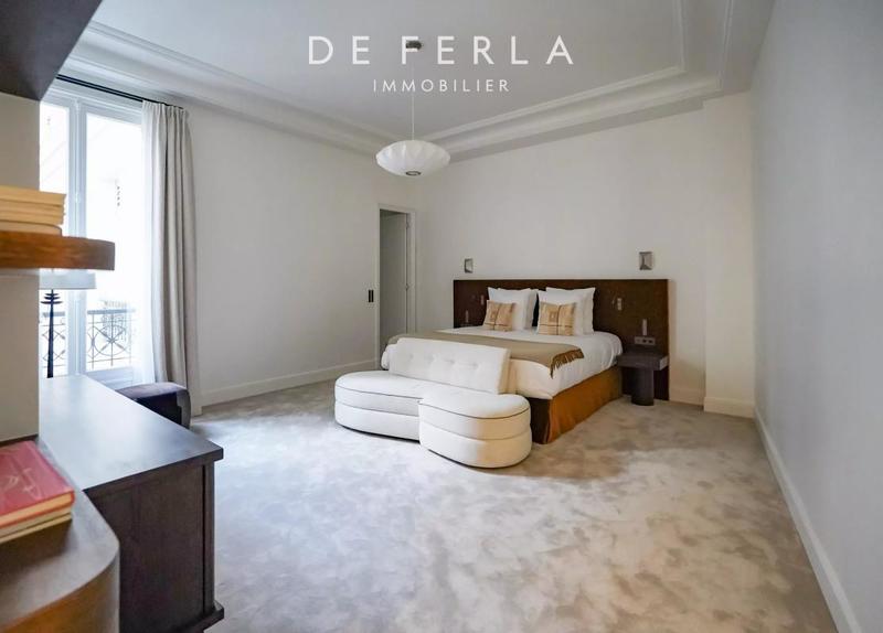 Appartement - 225 m² - 5 pièces