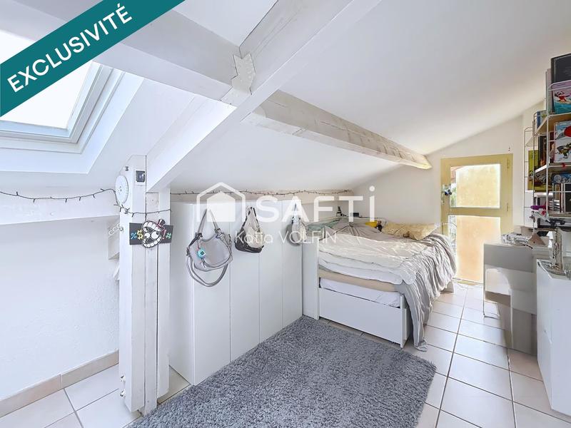 Maison - 230 m² - 8 pièces