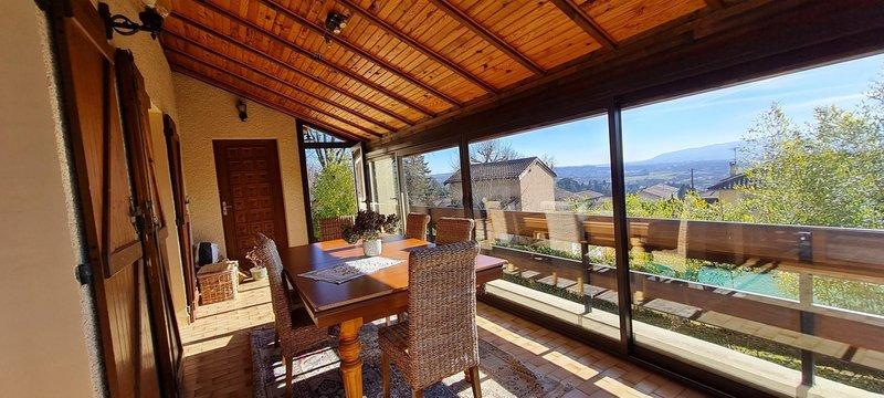 Maison - 200 m² - 10 pièces