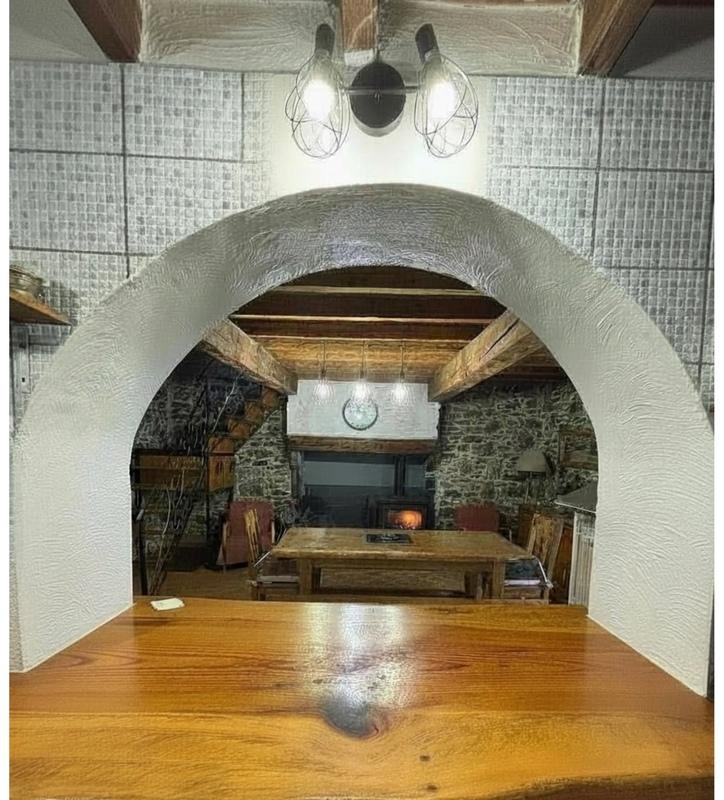 Maison - 171 m² - 7 pièces