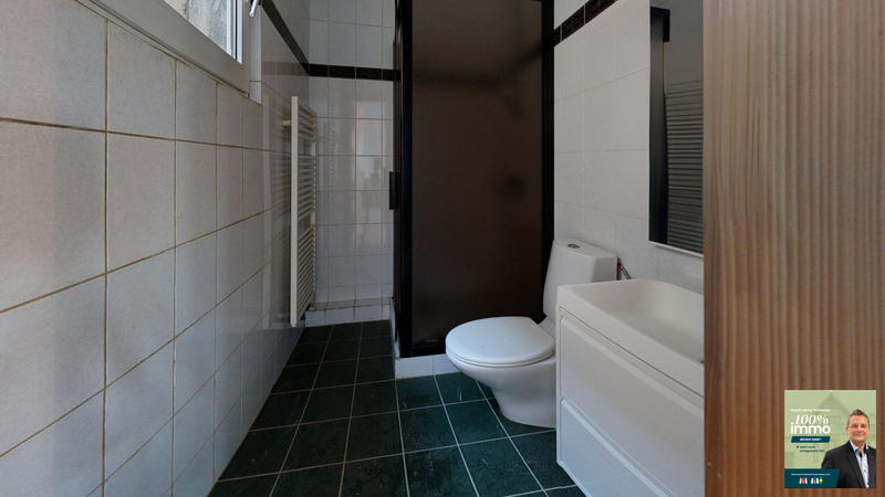 Maison - 390 m² - 12 pièces