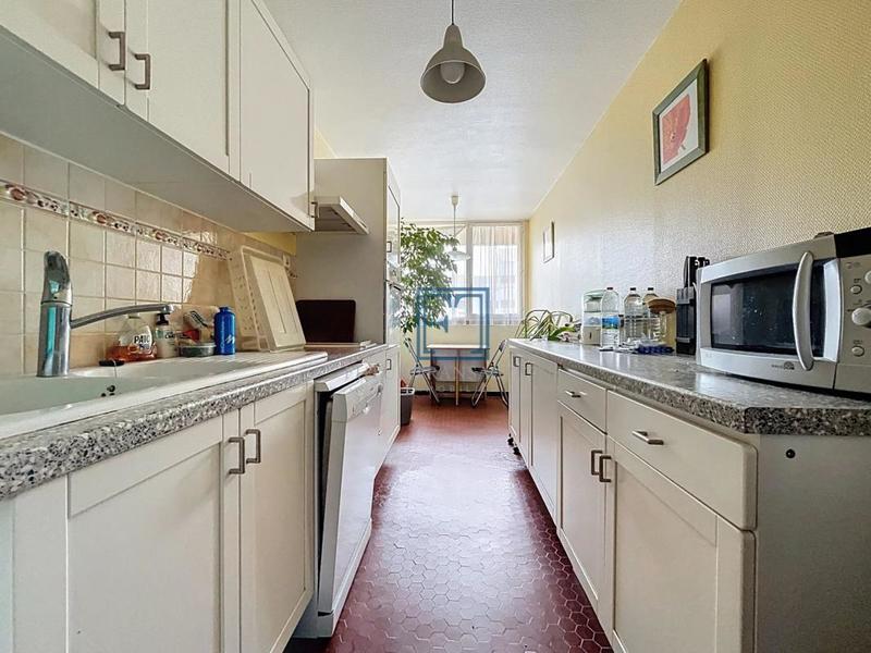 Appartement - 75 m² - 3 pièces