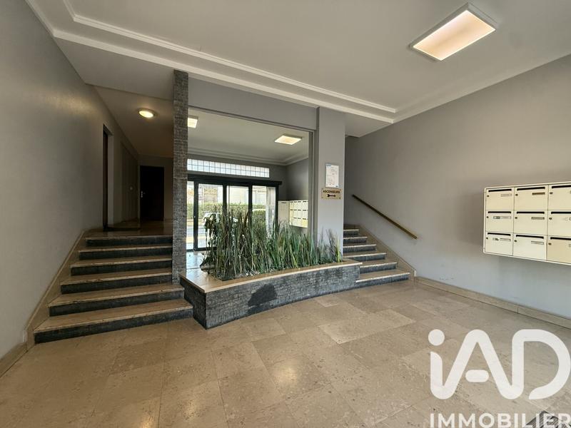 Appartement - 92 m² - 5 pièces