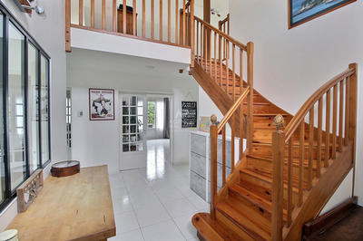 Maison - 180 m² - 7 pièces