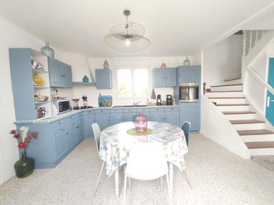 Maison - 94 m² - 5 pièces