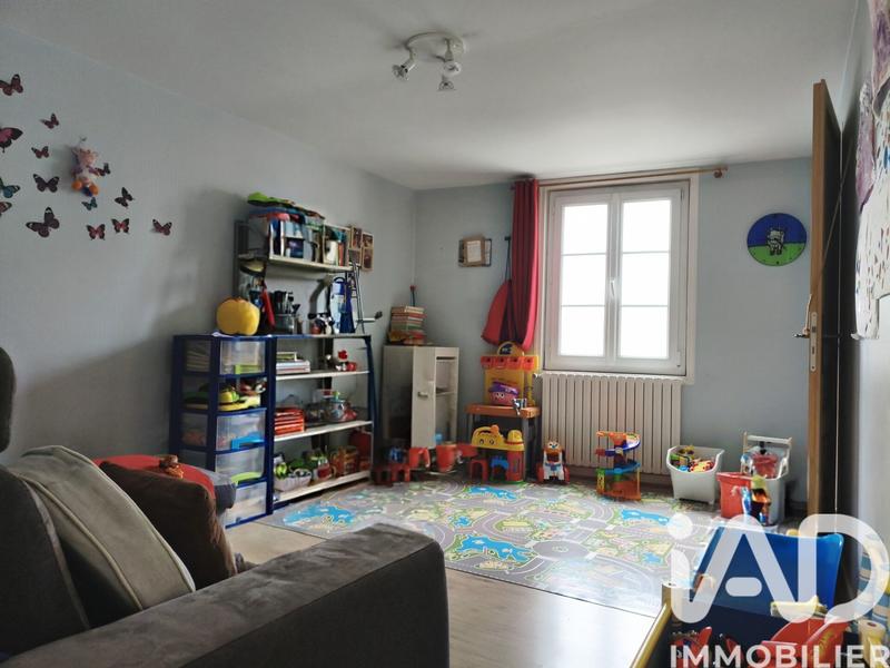 Maison - 220 m² - 8 pièces