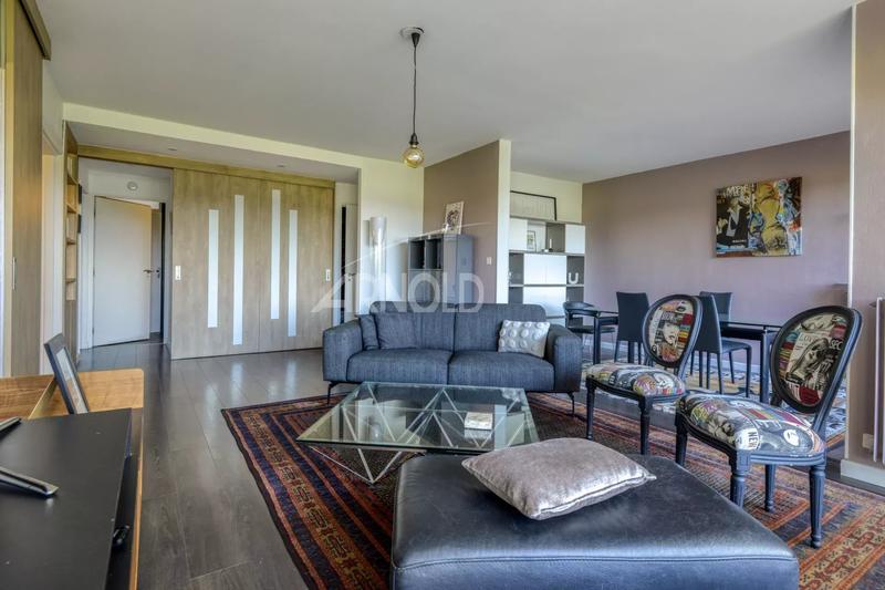 Appartement - 107 m² - 5 pièces