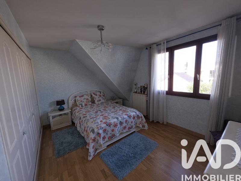 Maison - 136 m² - 6 pièces