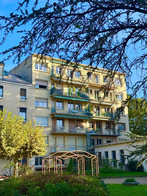 Appartement - 98 m² - 4 pièces