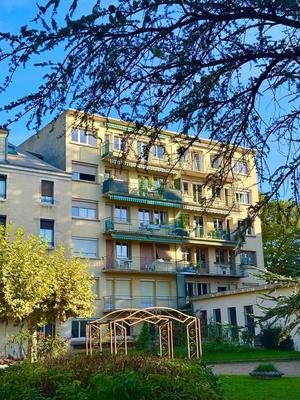 Appartement - 98 m² - 4 pièces