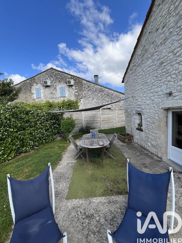 Maison de village - 80 m² - 4 pièces