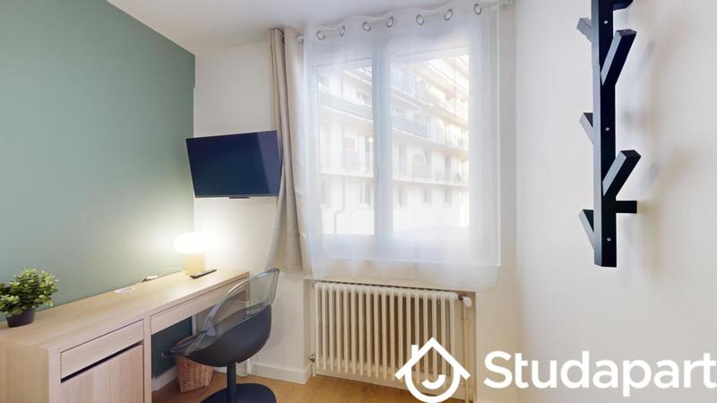 Chambre - 11 m² - 1 pièce