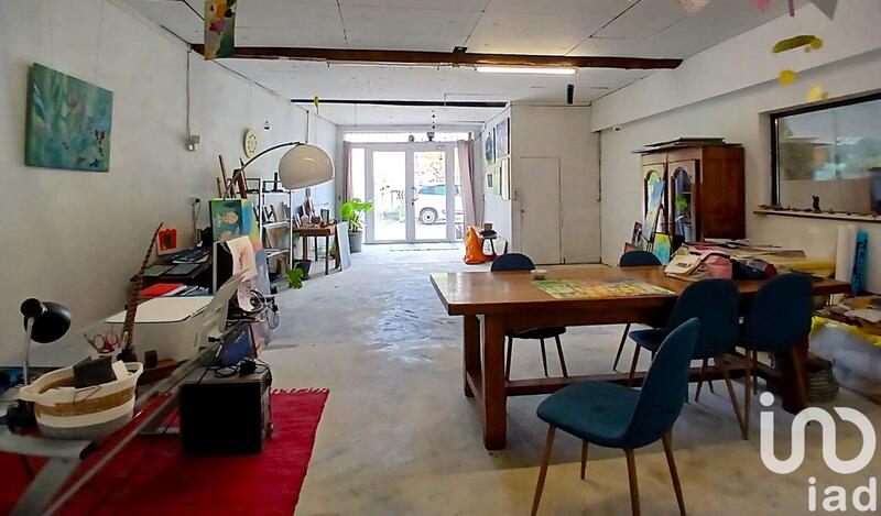 Maison - 270 m² - 14 pièces