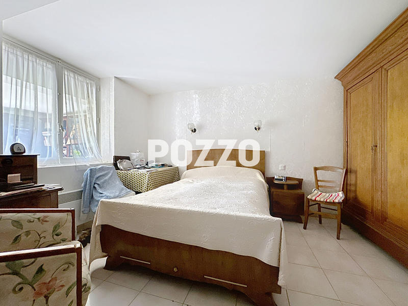 Maison - 137 m² - 7 pièces