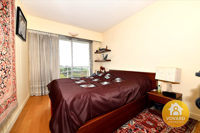 Appartement - 98 m² - 5 pièces