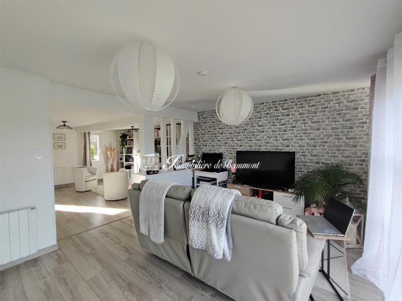 Maison - 110 m² - 4 pièces