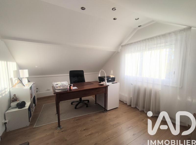 Maison - 122 m² - 4 pièces