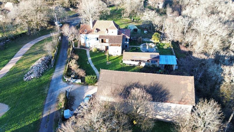 Corps de ferme - 180 m² - 6 pièces