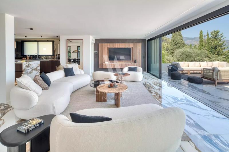 Villa - 286 m² - 6 pièces