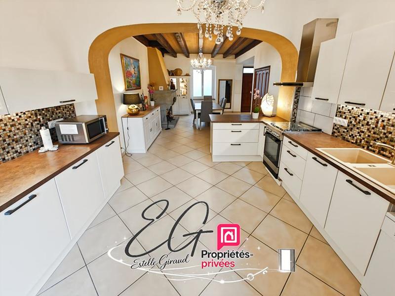 Maison - 135 m² - 7 pièces