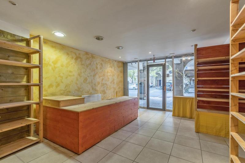 Local commercial - 57 m² - 1 pièce