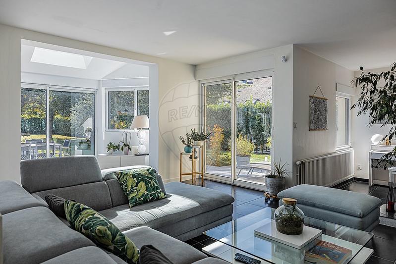 Maison d'architecte - 232 m² - 8 pièces