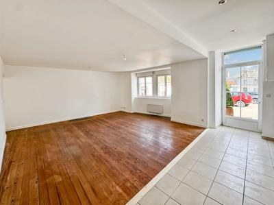 Maison - 136 m² - 4 pièces