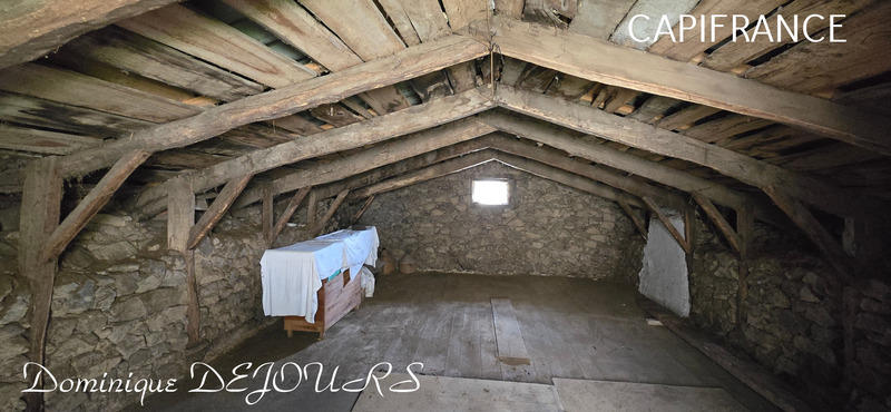 Maison - 87 m² - 4 pièces