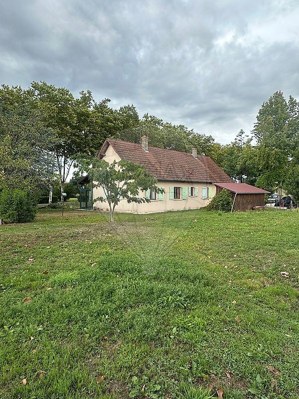 Maison - 95 m² - 5 pièces