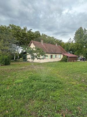 Maison - 95 m² - 5 pièces