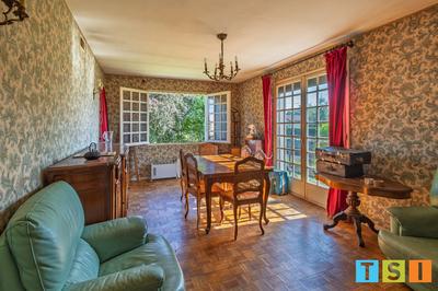 Maison - 140 m² - 6 pièces